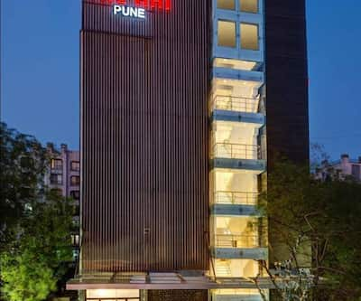 https://imgcld.yatra.com/ytimages/image/upload/t_hotel_yatra_city_desktop/v1479902776/Domestic Hotels/Hotels_Pune/The Hotel Hindusthan International (The HHI), Pune/Overview.jpg